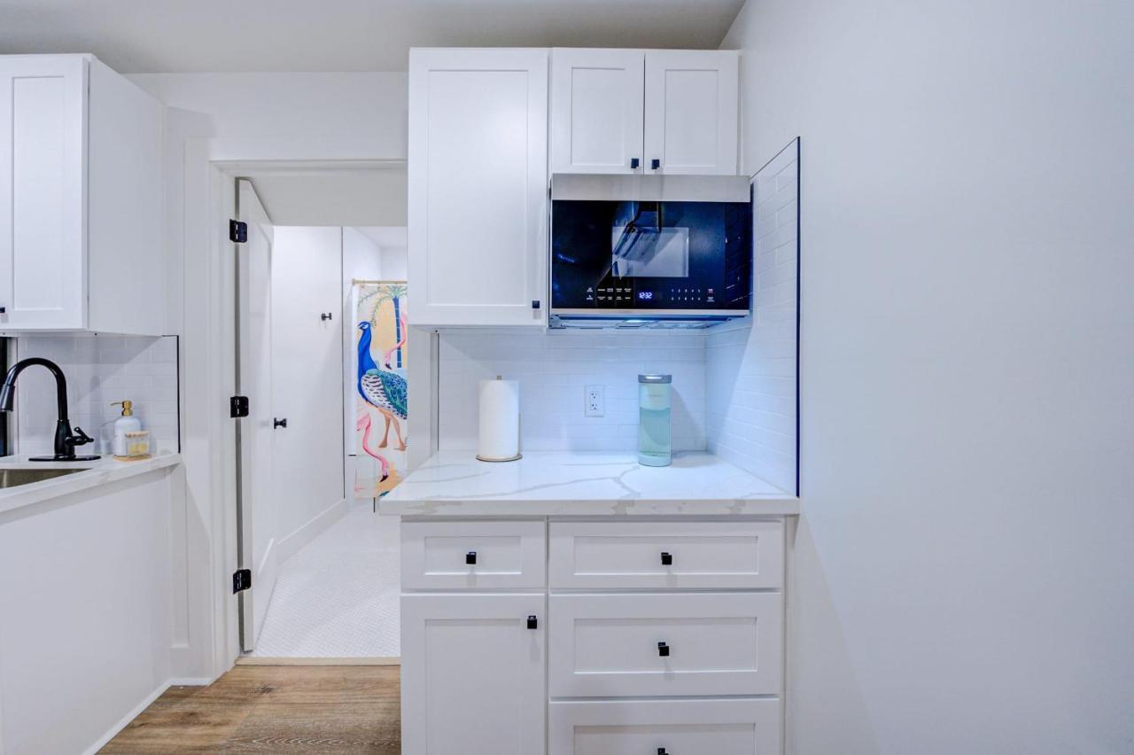 Utopia Studio Apartment Галвестон Екстер'єр фото